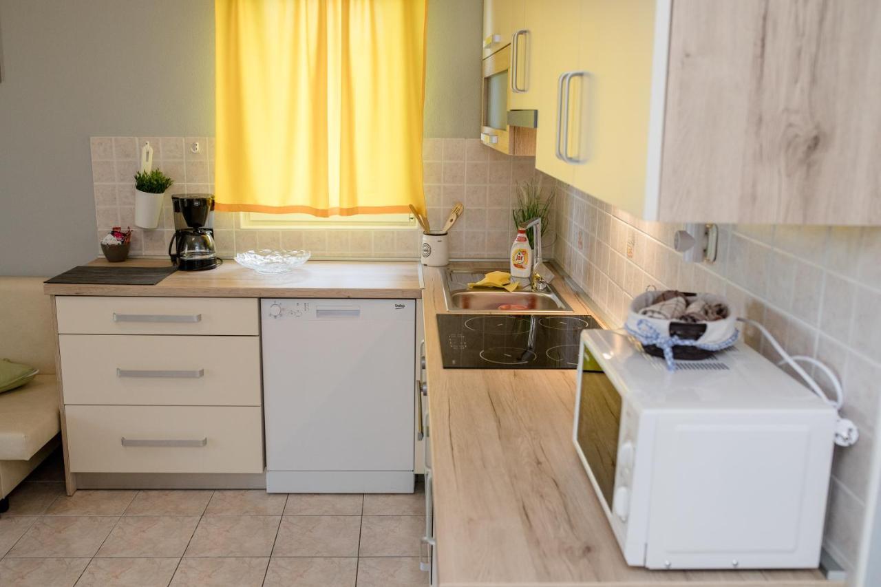 Apartmani Ana & Milo Лопар Экстерьер фото